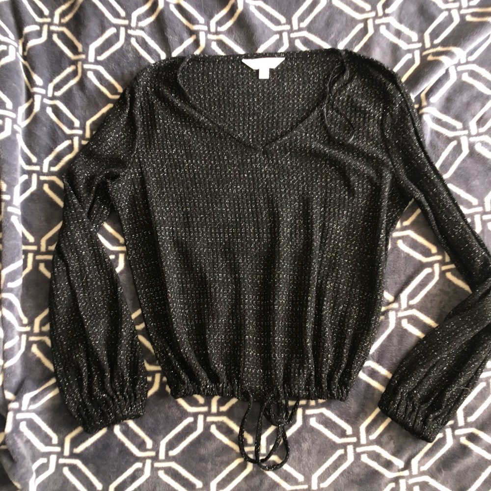 Super cute never worn XS tie front